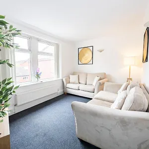  Apartment The Burton- Free Gated Parking